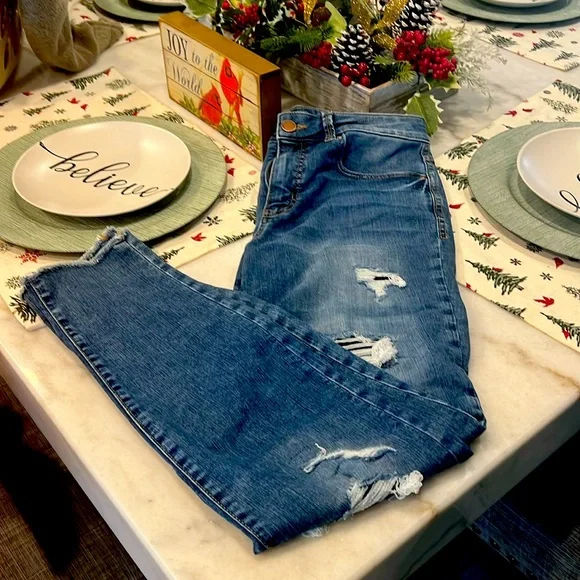 Maurice’s high rise jeans - Picture 1 of 3
